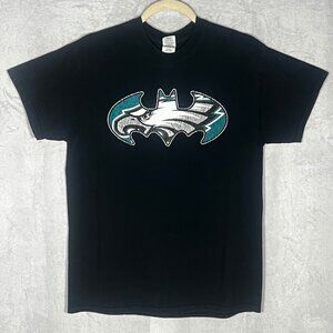 Gildan- Black-  Philadelphia Eagles Batman T-Shirt- Medium